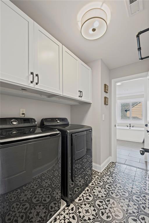 330 Peninsula Point