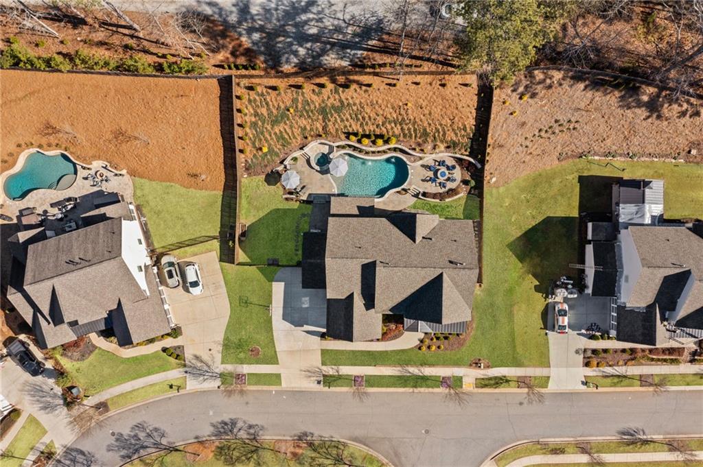 330 Peninsula Point