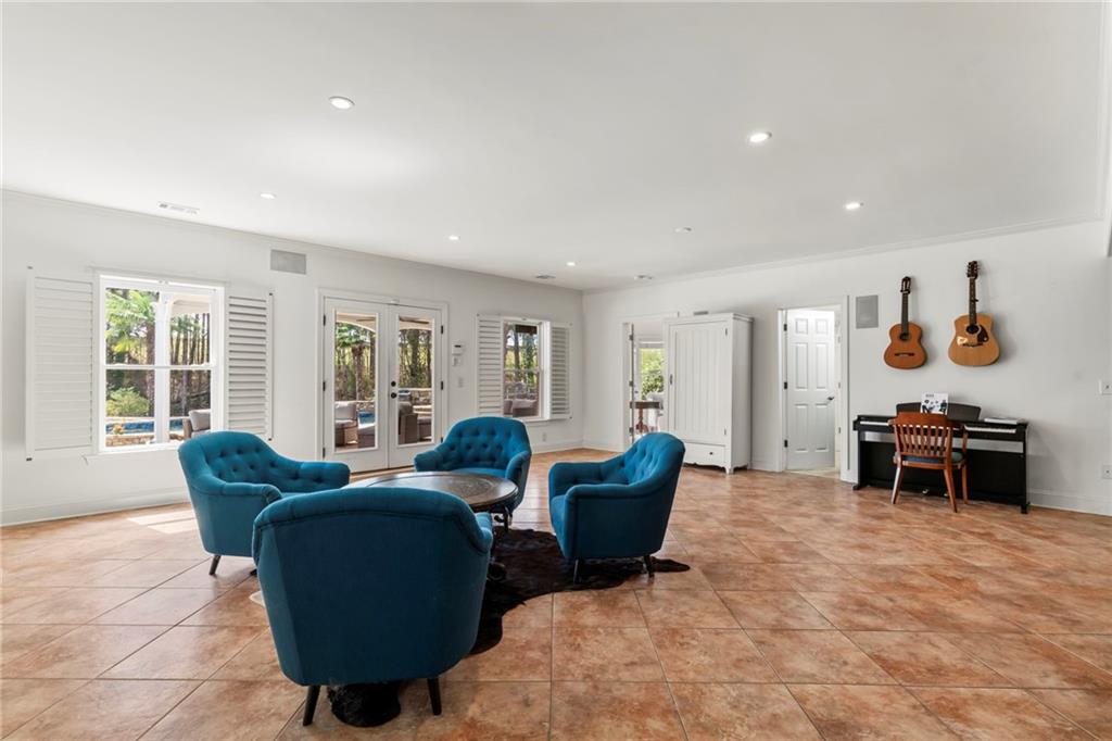 5980 Mallet Court