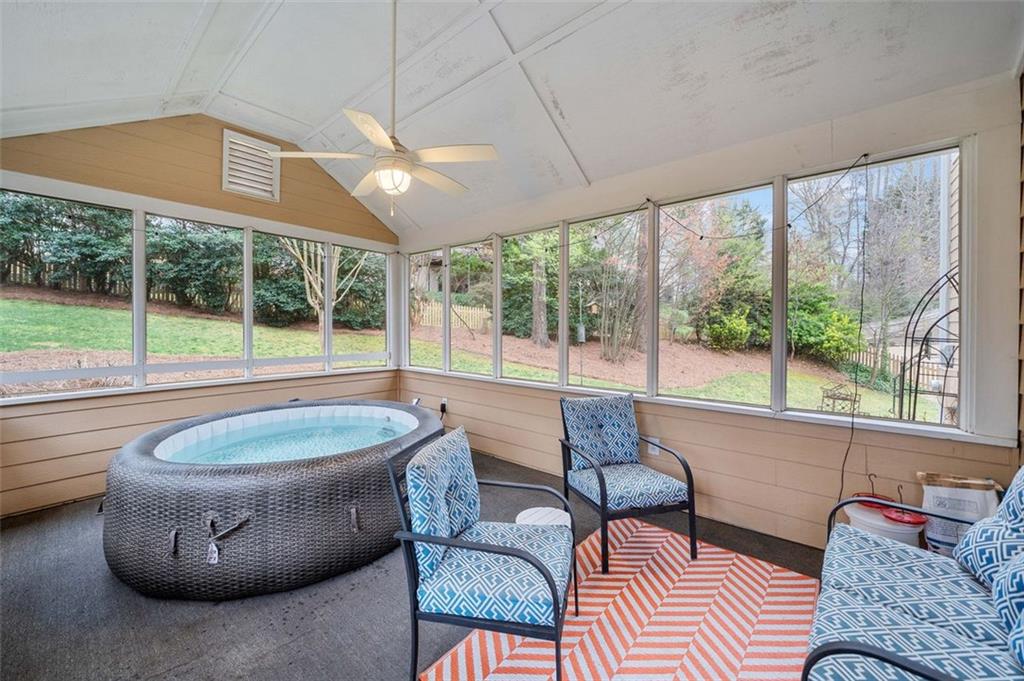 1421 BRIARCLIFF Drive
