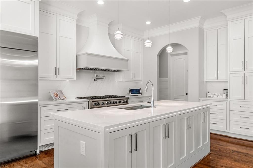 3215 Oxleas Court