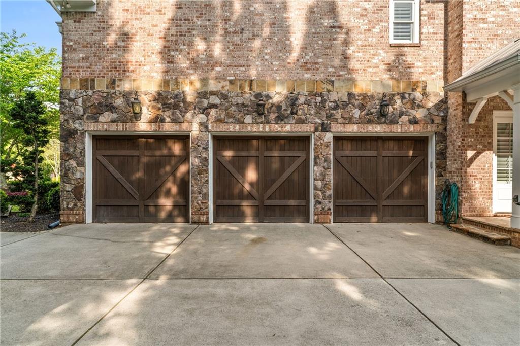 3215 Oxleas Court