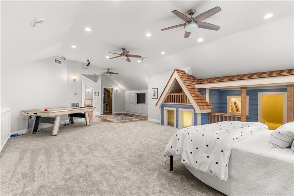 3215 Oxleas Court
