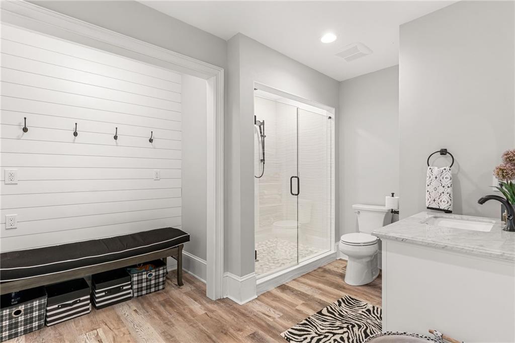 3215 Oxleas Court