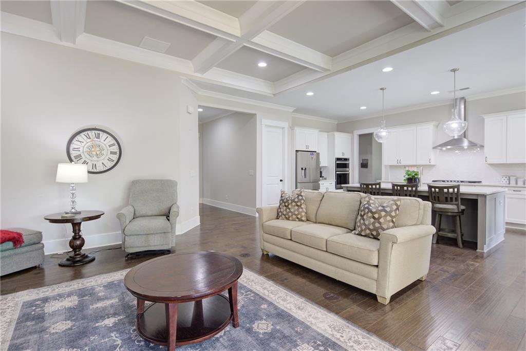 130 WAVERLY Drive