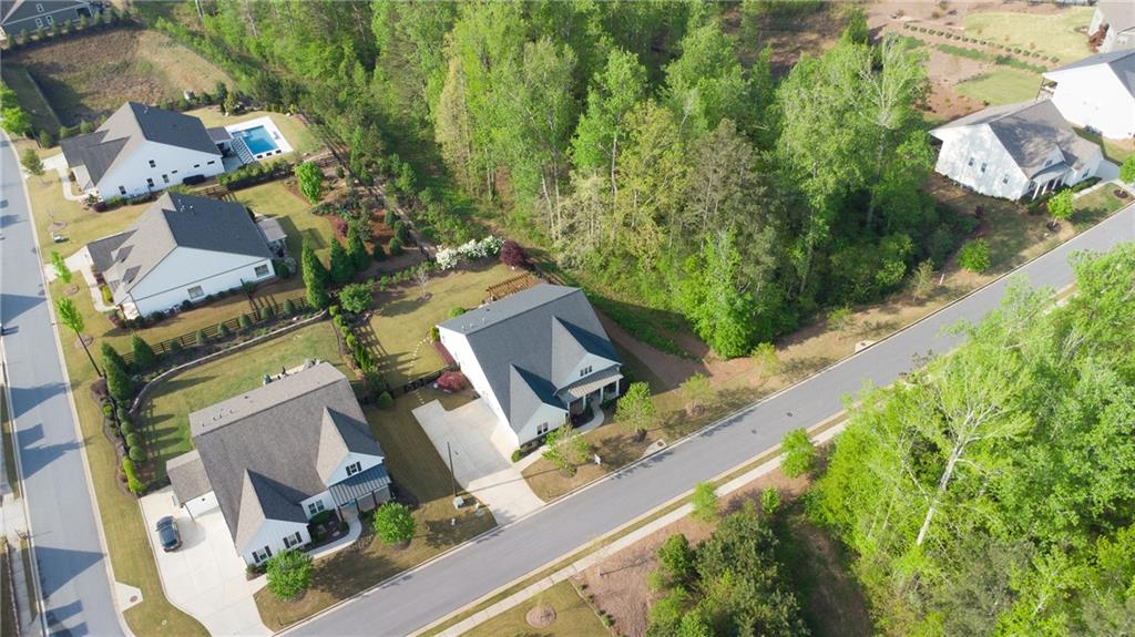 130 WAVERLY Drive