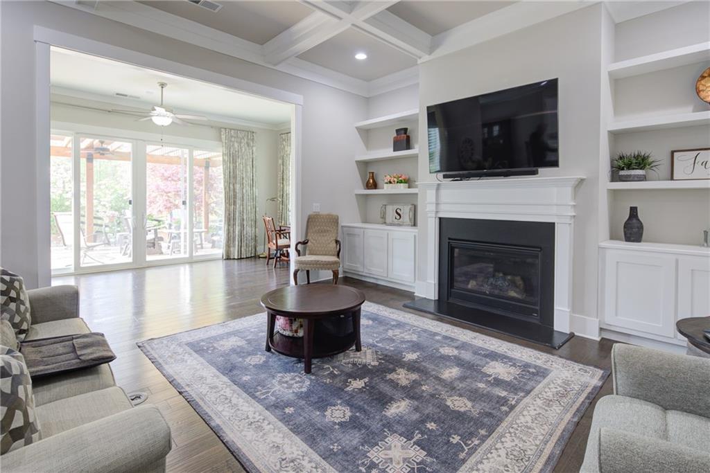 130 WAVERLY Drive