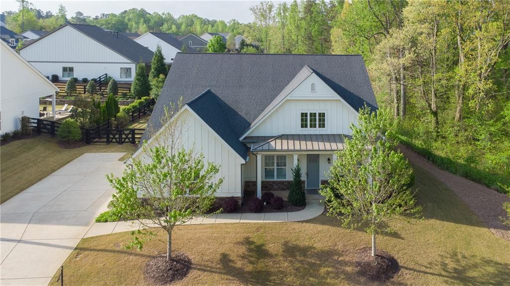 130 WAVERLY Drive