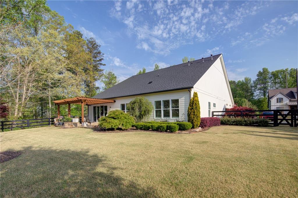 130 WAVERLY Drive