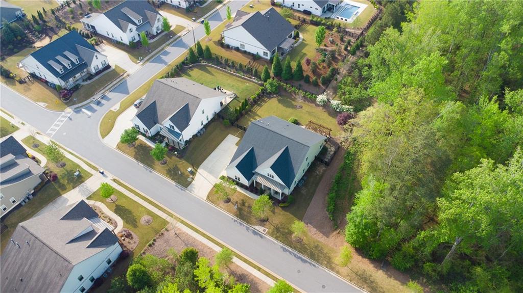 130 WAVERLY Drive