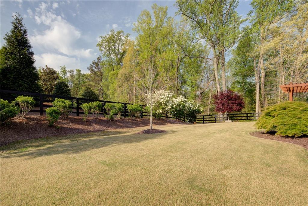 130 WAVERLY Drive