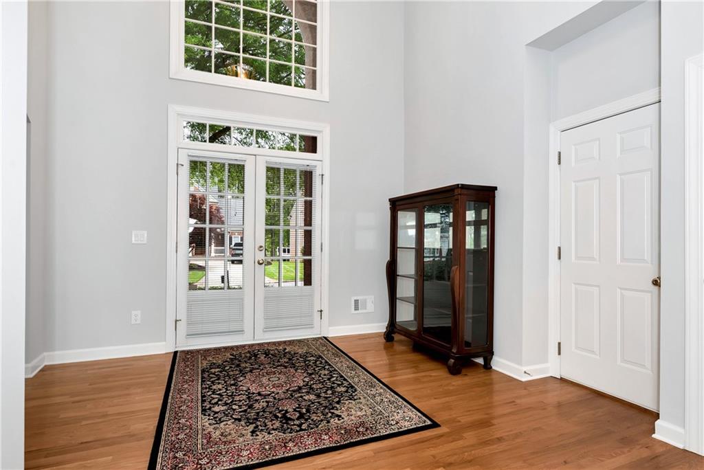 5309 Davenport Manor