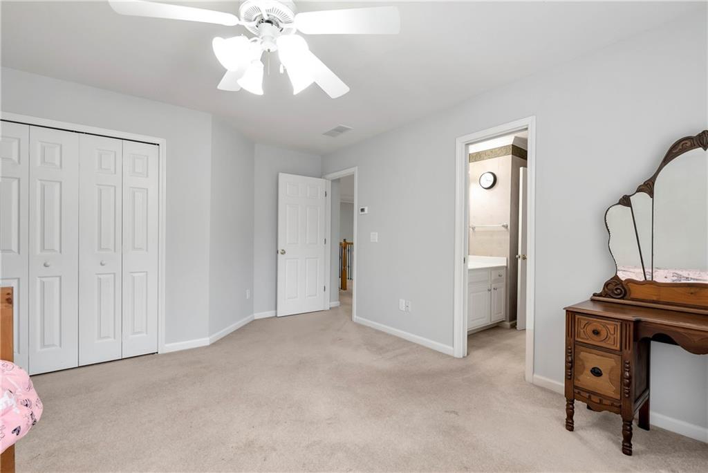 5309 Davenport Manor