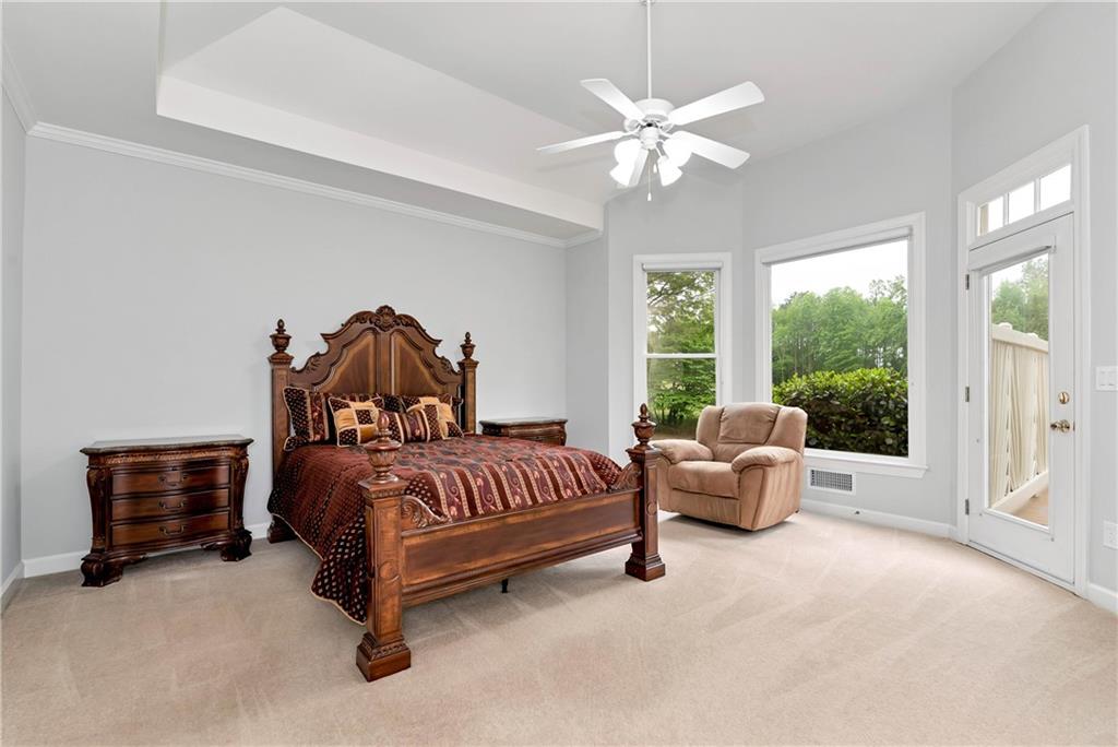 5309 Davenport Manor