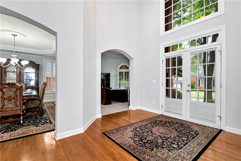 5309 Davenport Manor