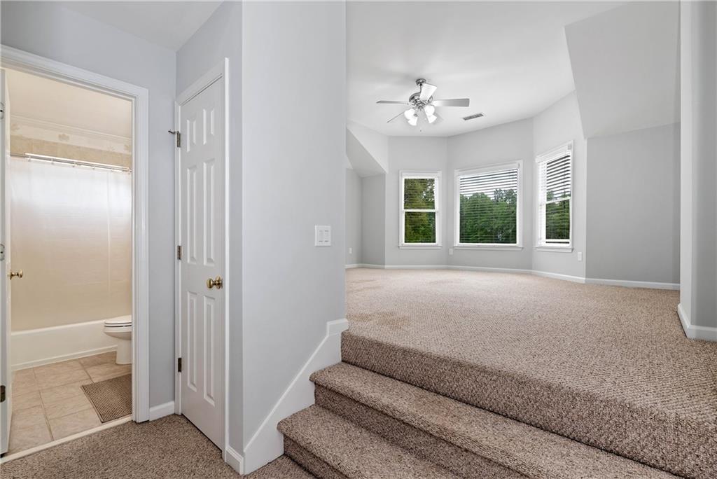 5309 Davenport Manor