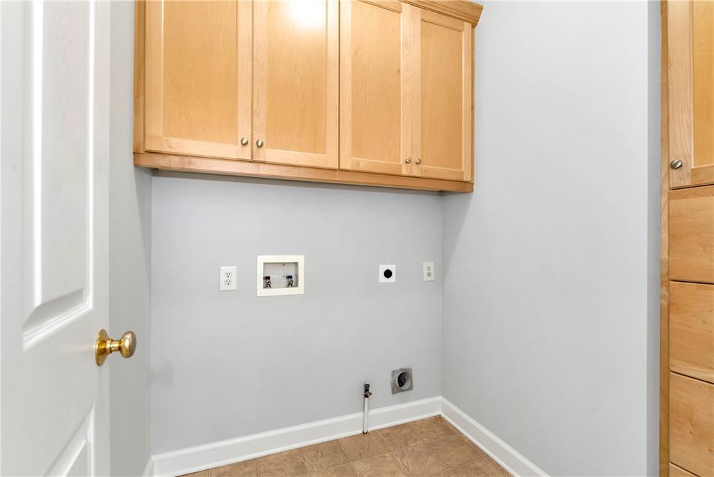 5309 Davenport Manor