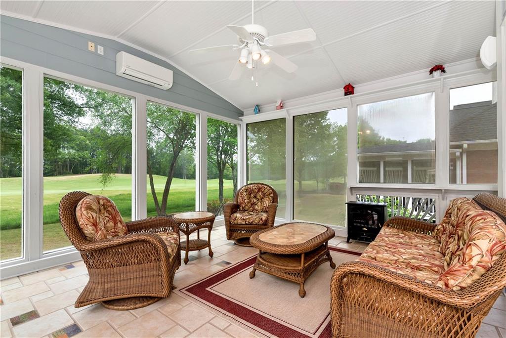 5309 Davenport Manor