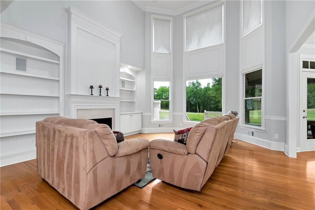 5309 Davenport Manor