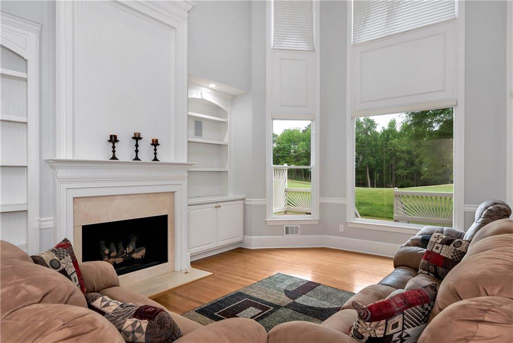 5309 Davenport Manor