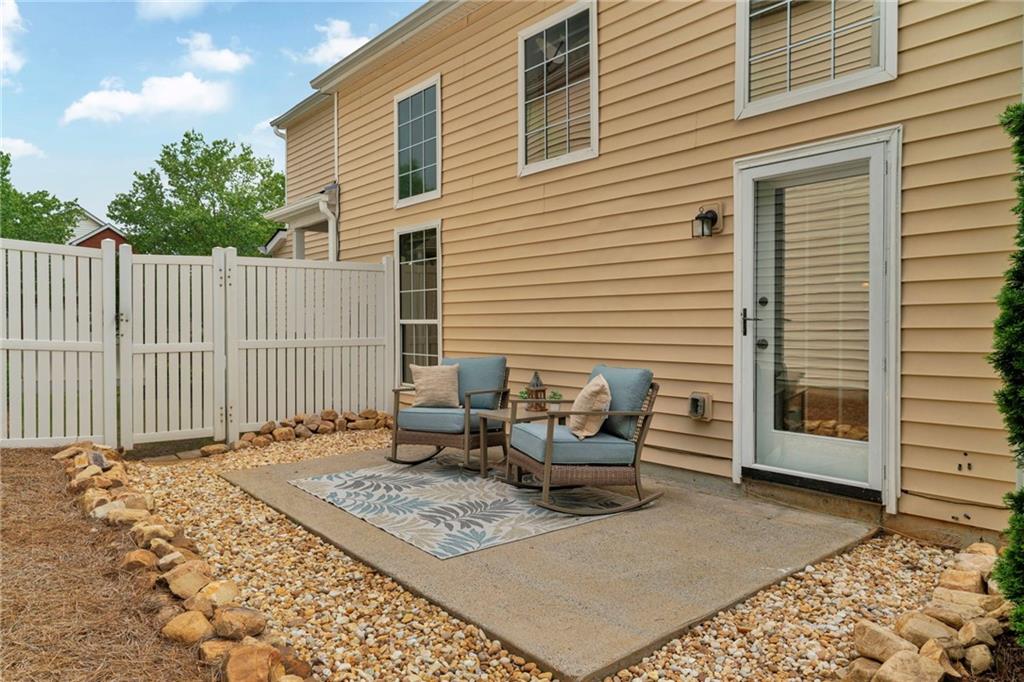 3822 Avensong Village Circle