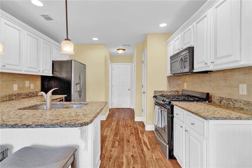 3822 Avensong Village Circle