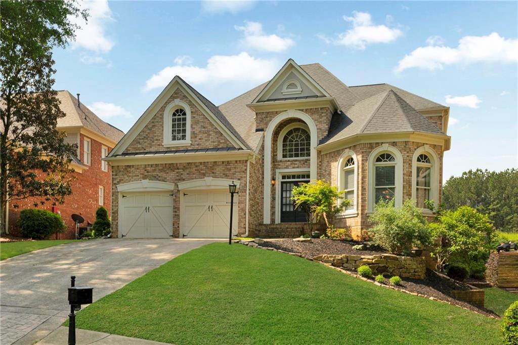 5335 Davenport Manor