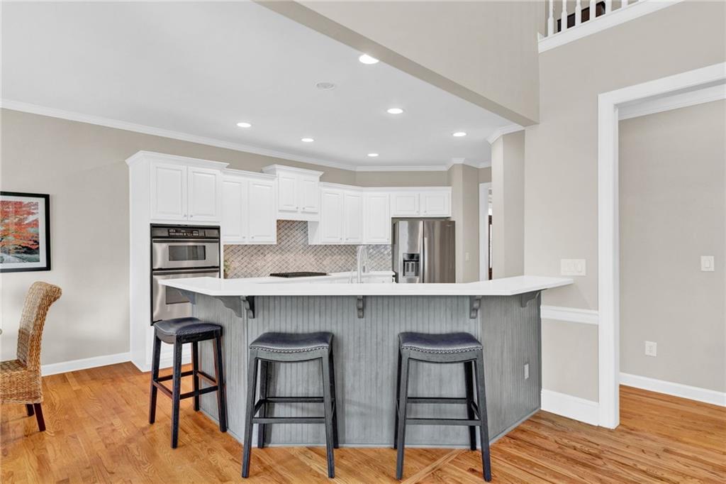 5335 Davenport Manor