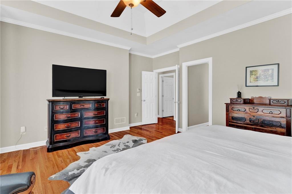 5335 Davenport Manor
