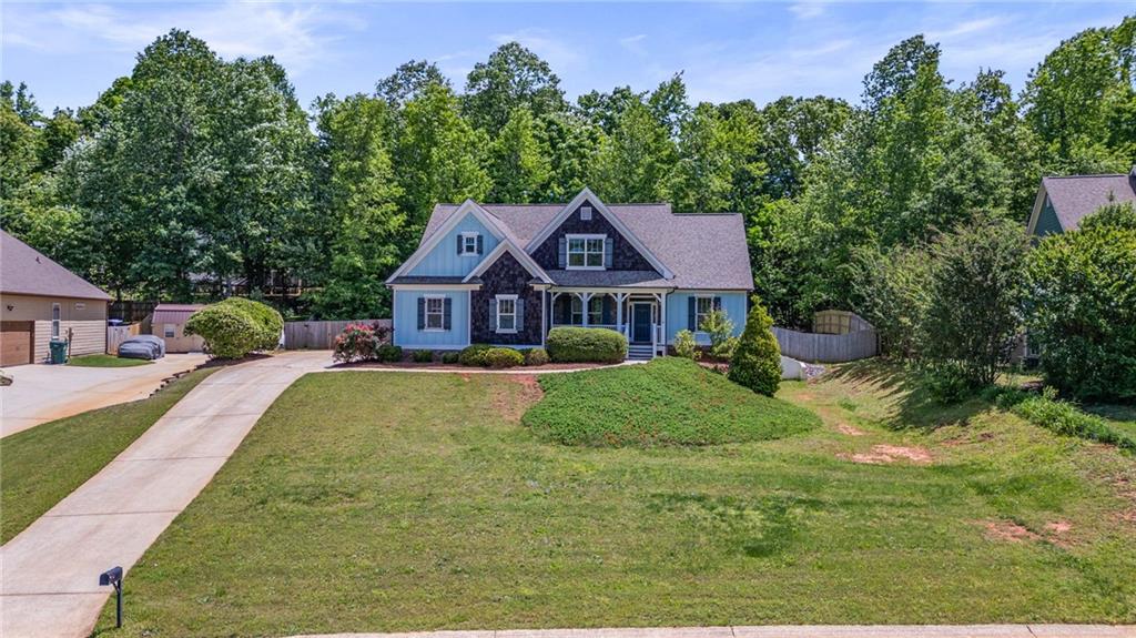 105 Glen Cedar Lane
