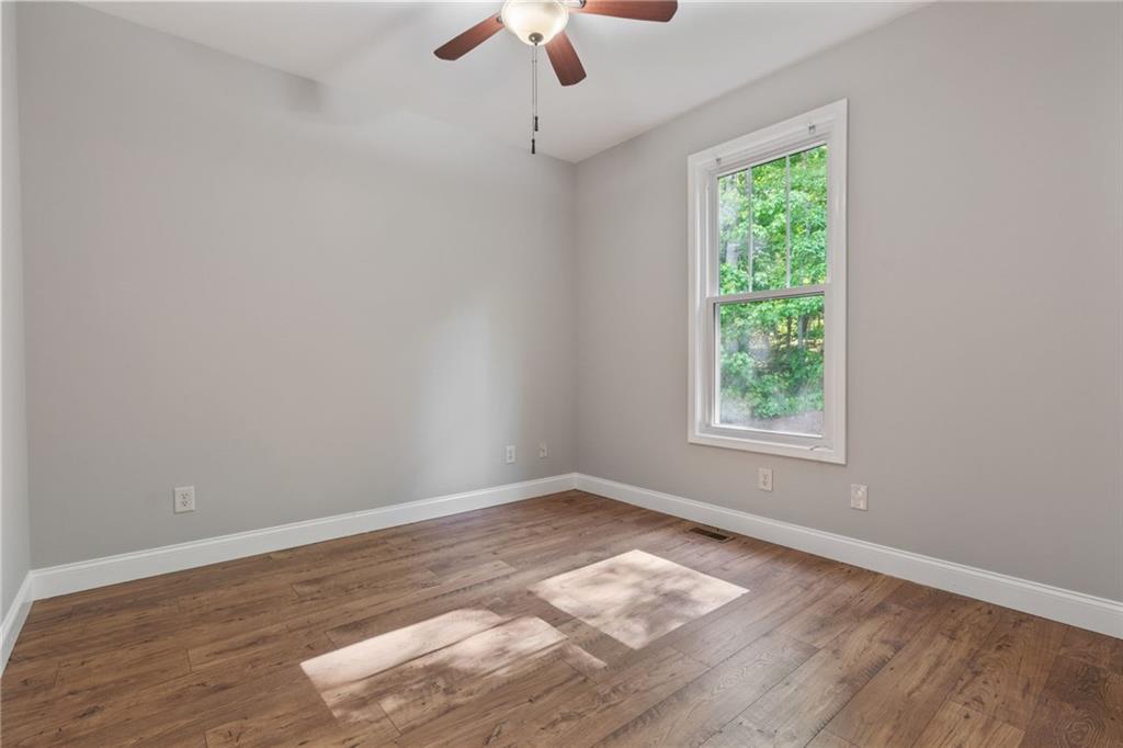 105 Glen Cedar Lane