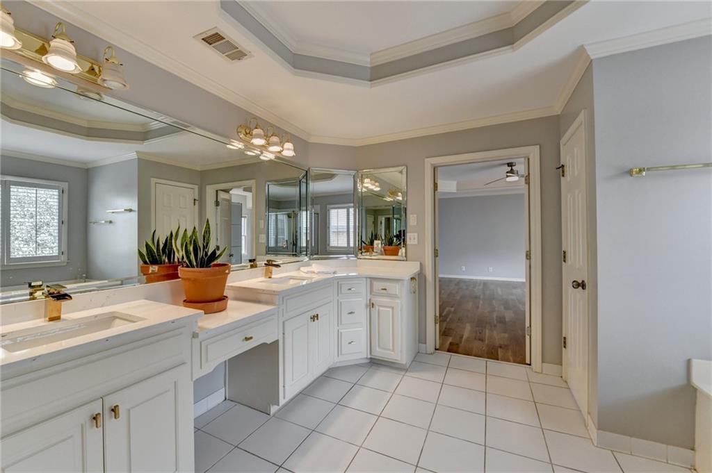 340 Kincardine Way