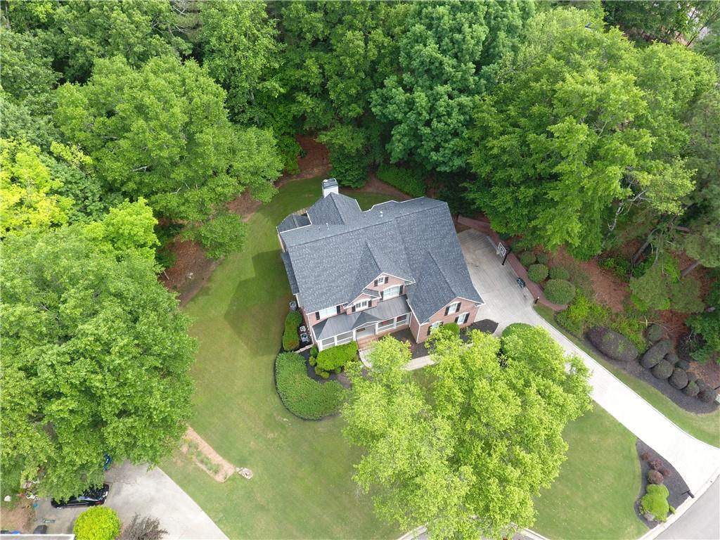 870 River Cliff Court