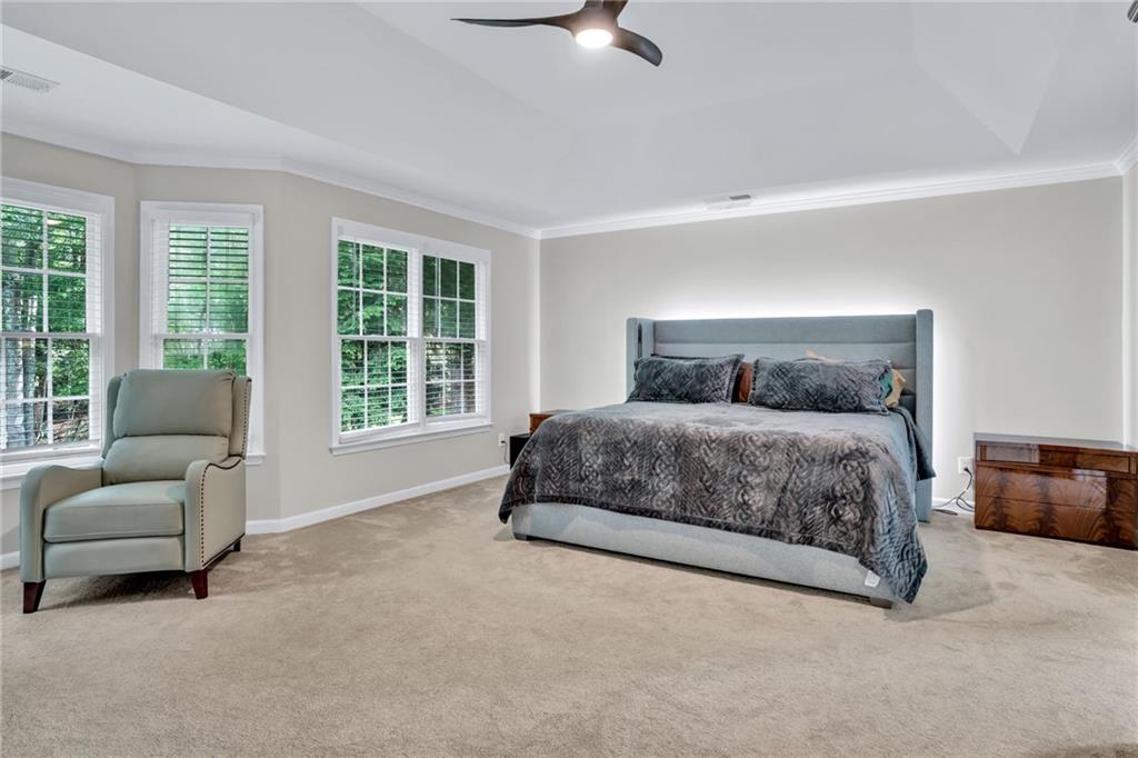 870 River Cliff Court