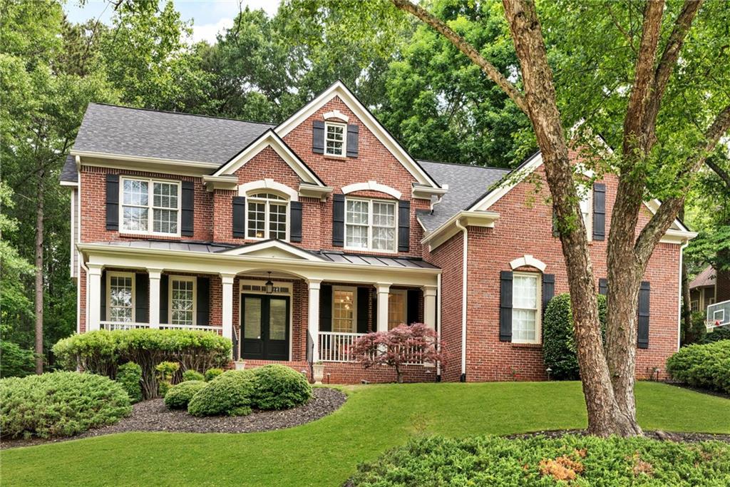 870 River Cliff Court