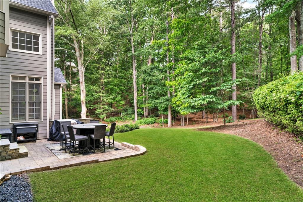 870 River Cliff Court