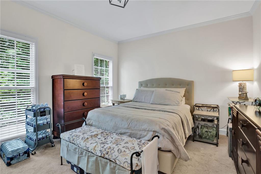 870 River Cliff Court