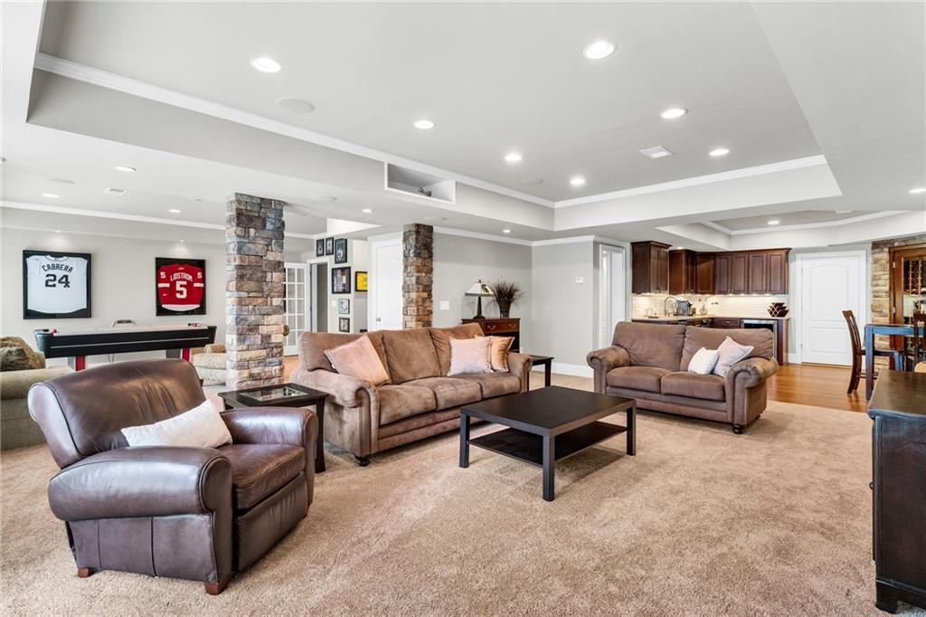 2845 Aquitania Lane