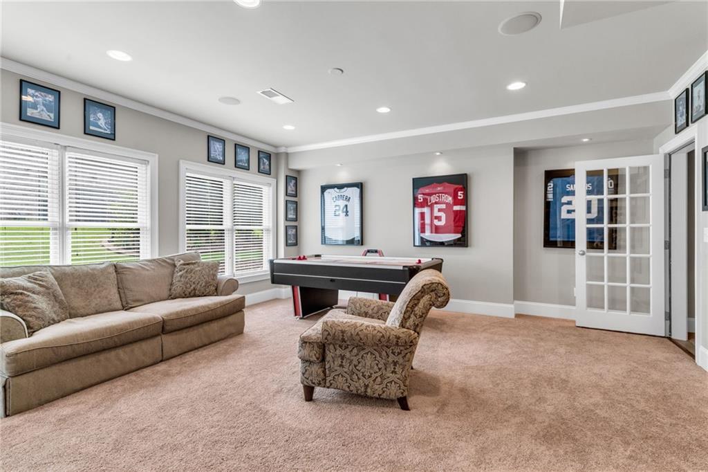 2845 Aquitania Lane
