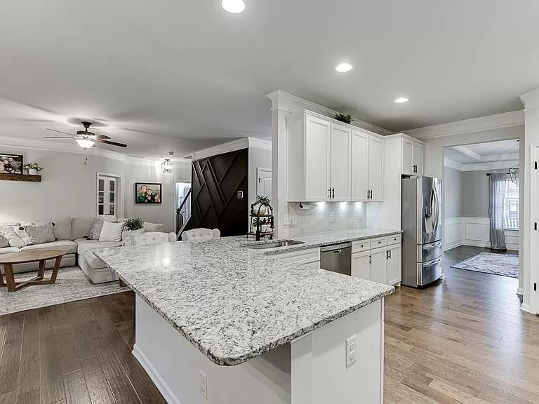 7860 Gracen Drive