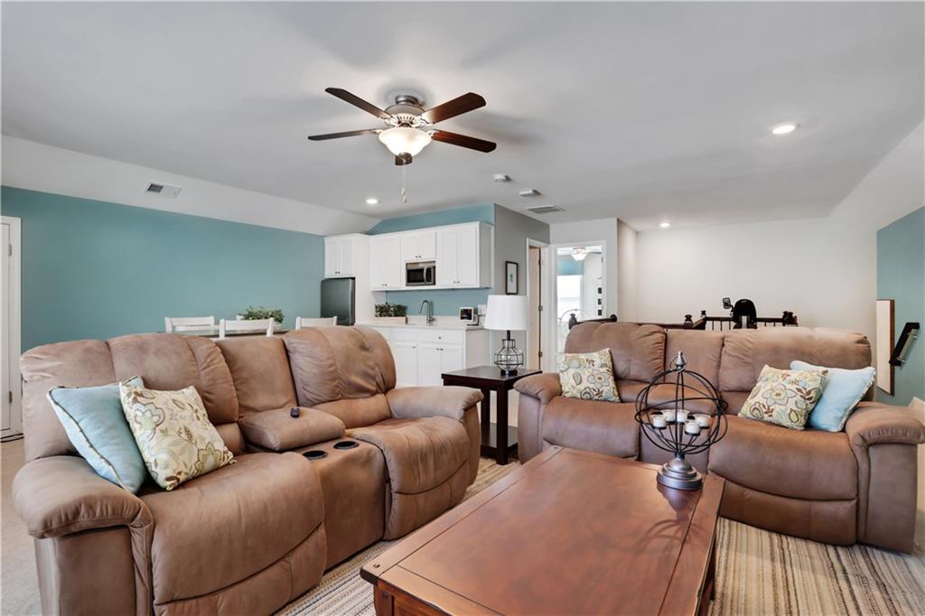 2760 Westlington Circle
