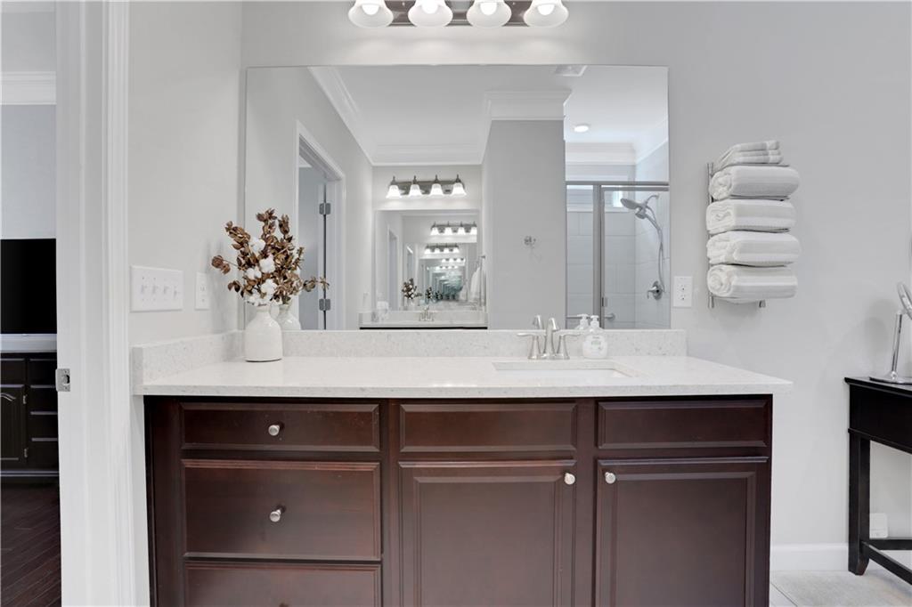 2760 Westlington Circle