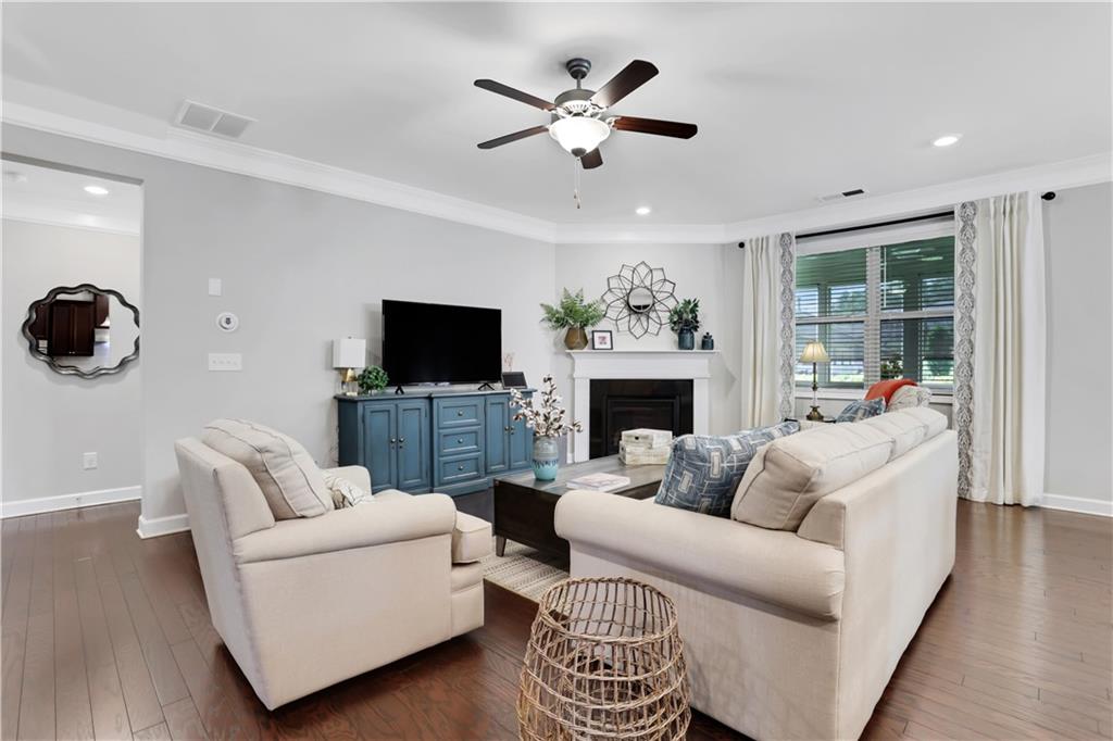 2760 Westlington Circle
