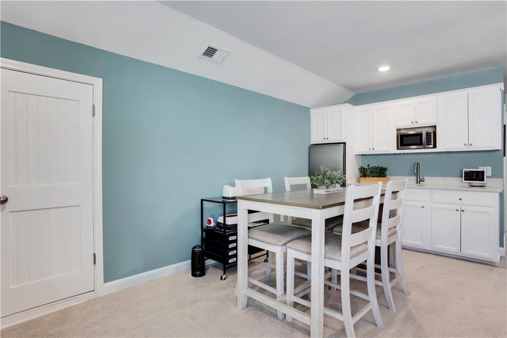 2760 Westlington Circle