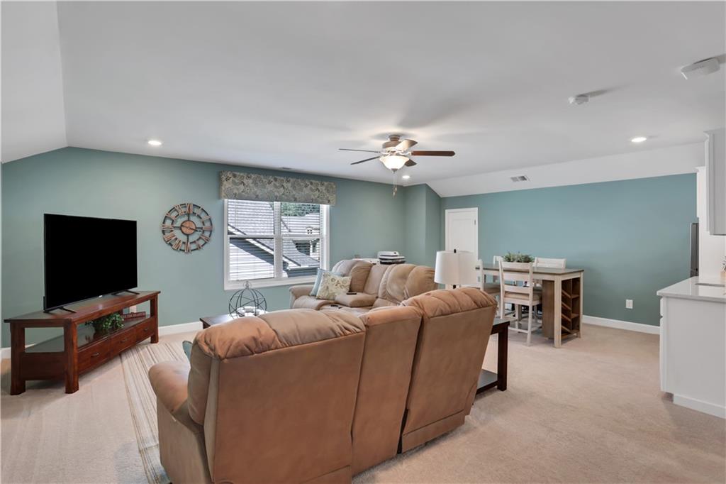 2760 Westlington Circle