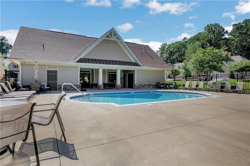 2760 Westlington Circle
