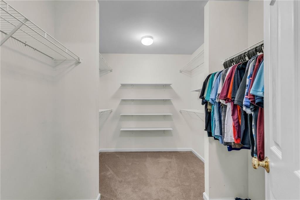 5303 Davenport Manor