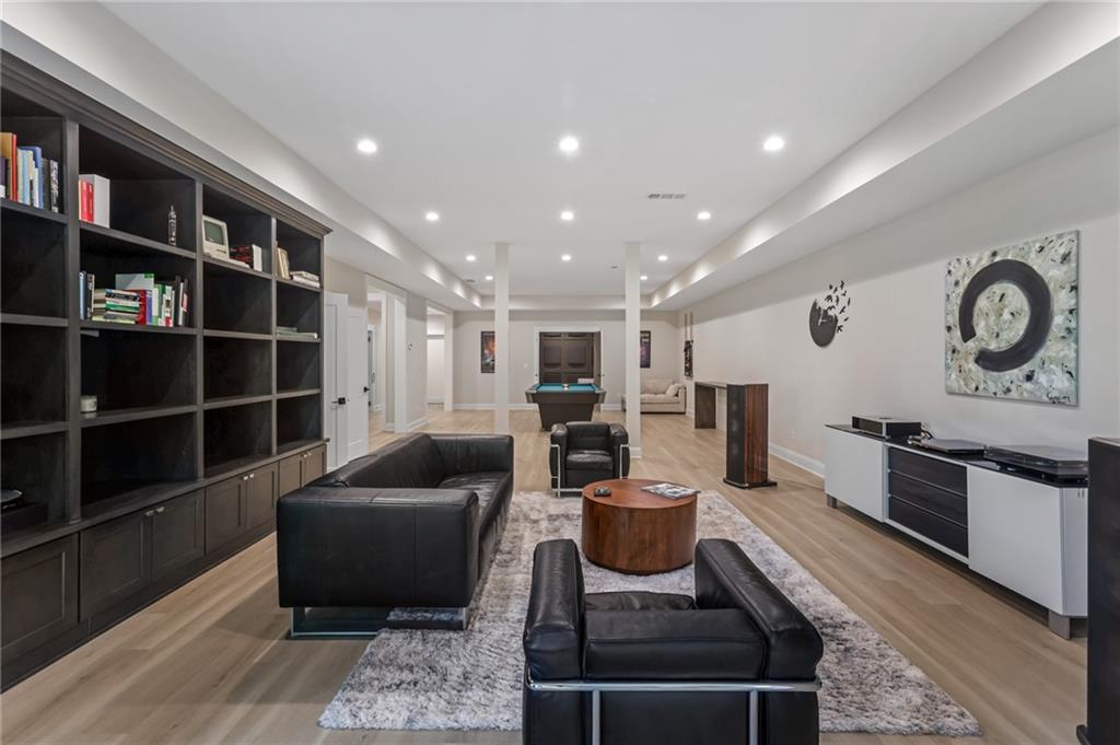 1050 Little River Lane