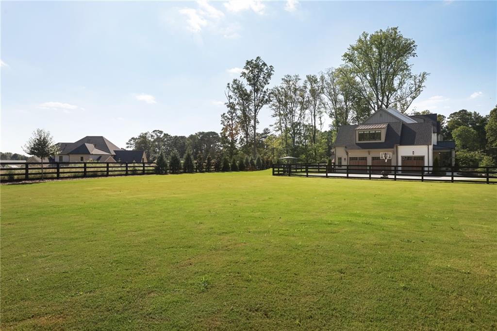 1050 Little River Lane