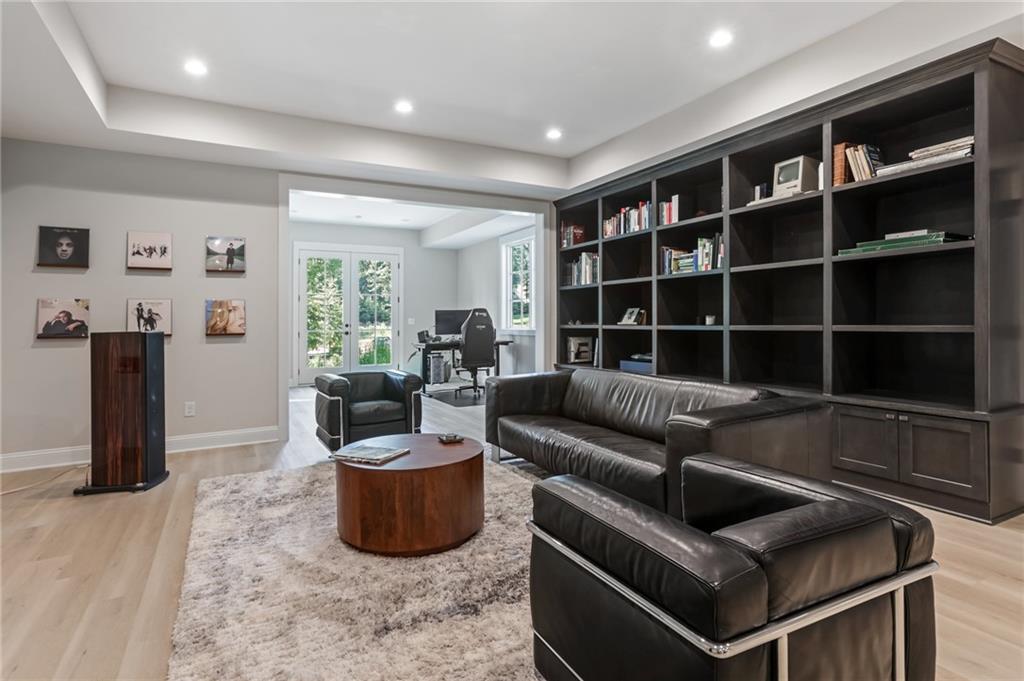 1050 Little River Lane